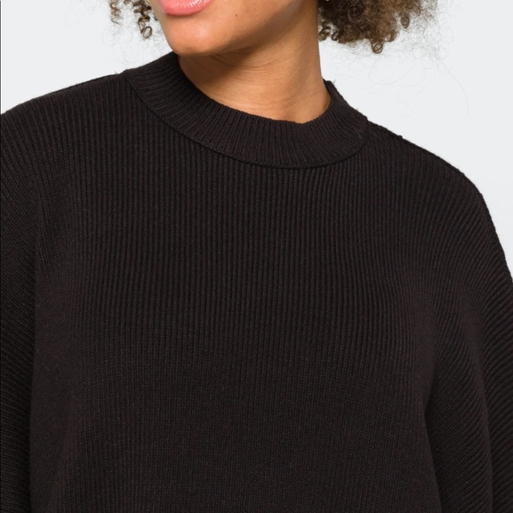 *** SOLD *** Free People Easy Street Tunic Sweater - Picture 4 of 8